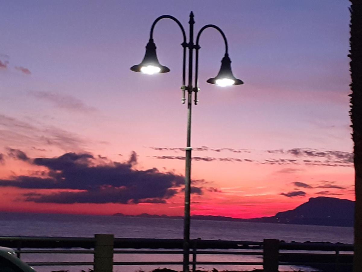 Azzurra Casa Vacanza Ventimiglia Exteriér fotografie